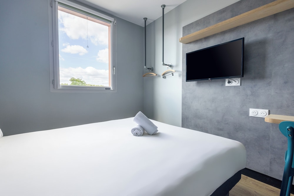 Ibis Budget Nanterre La Defense 26/52