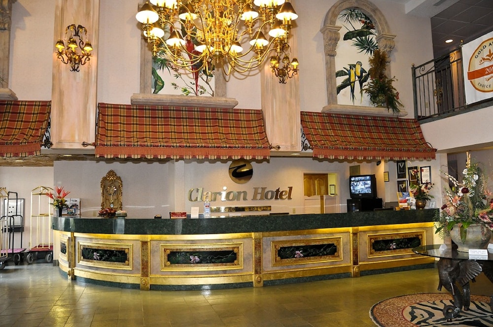 Clarion Inn Branson 58/72