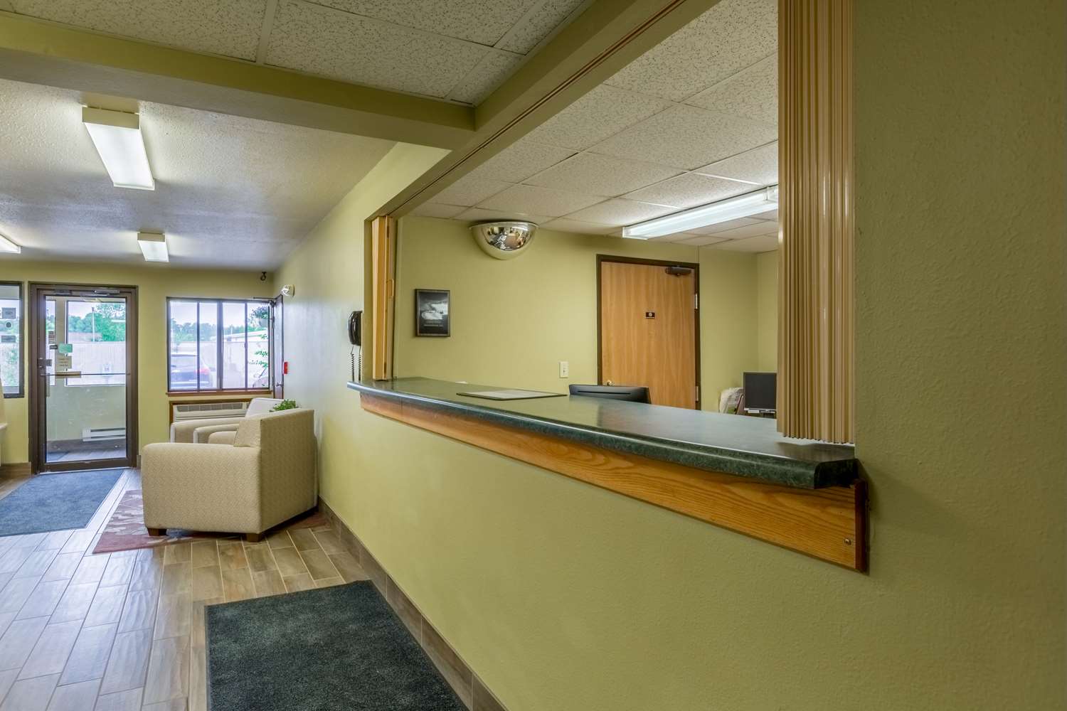 Rodeway Inn, Rhinelander, WI 3/20