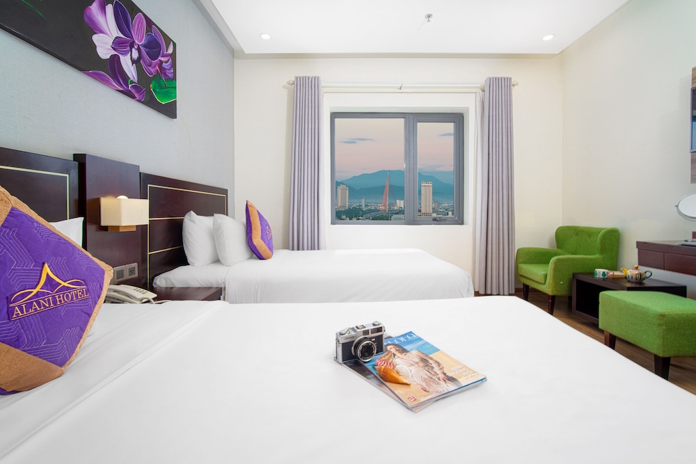 ROOM, TWIN BEDS, CITY VIEW