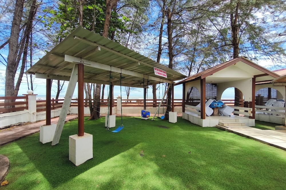 Al Safina Kijal Beach Resort & Restaurant 40/47