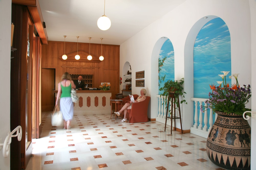 Hotel Girasole 6/55