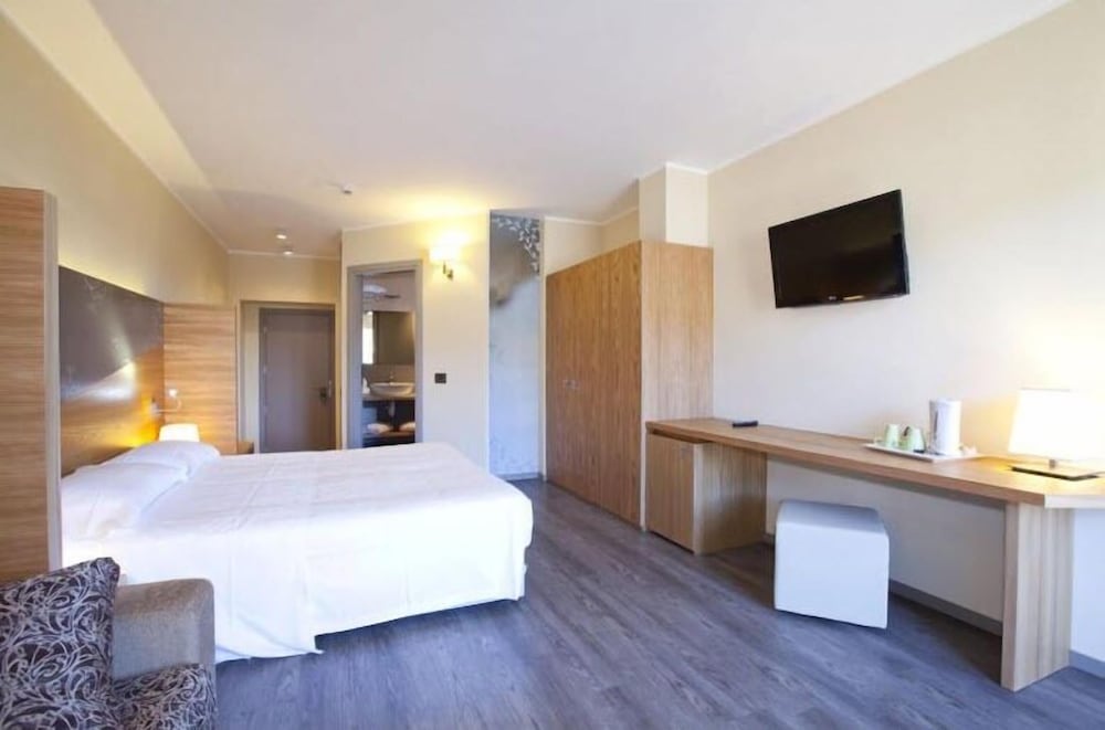 Harmony Suite Hotel 14/44