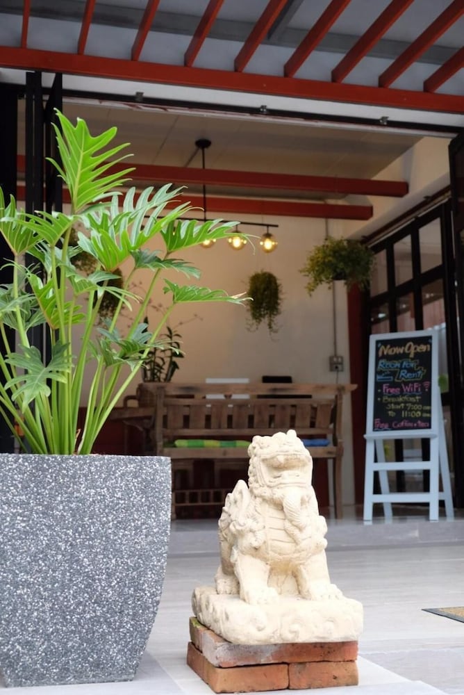 Yen Aura Boutique Hotel 23/28