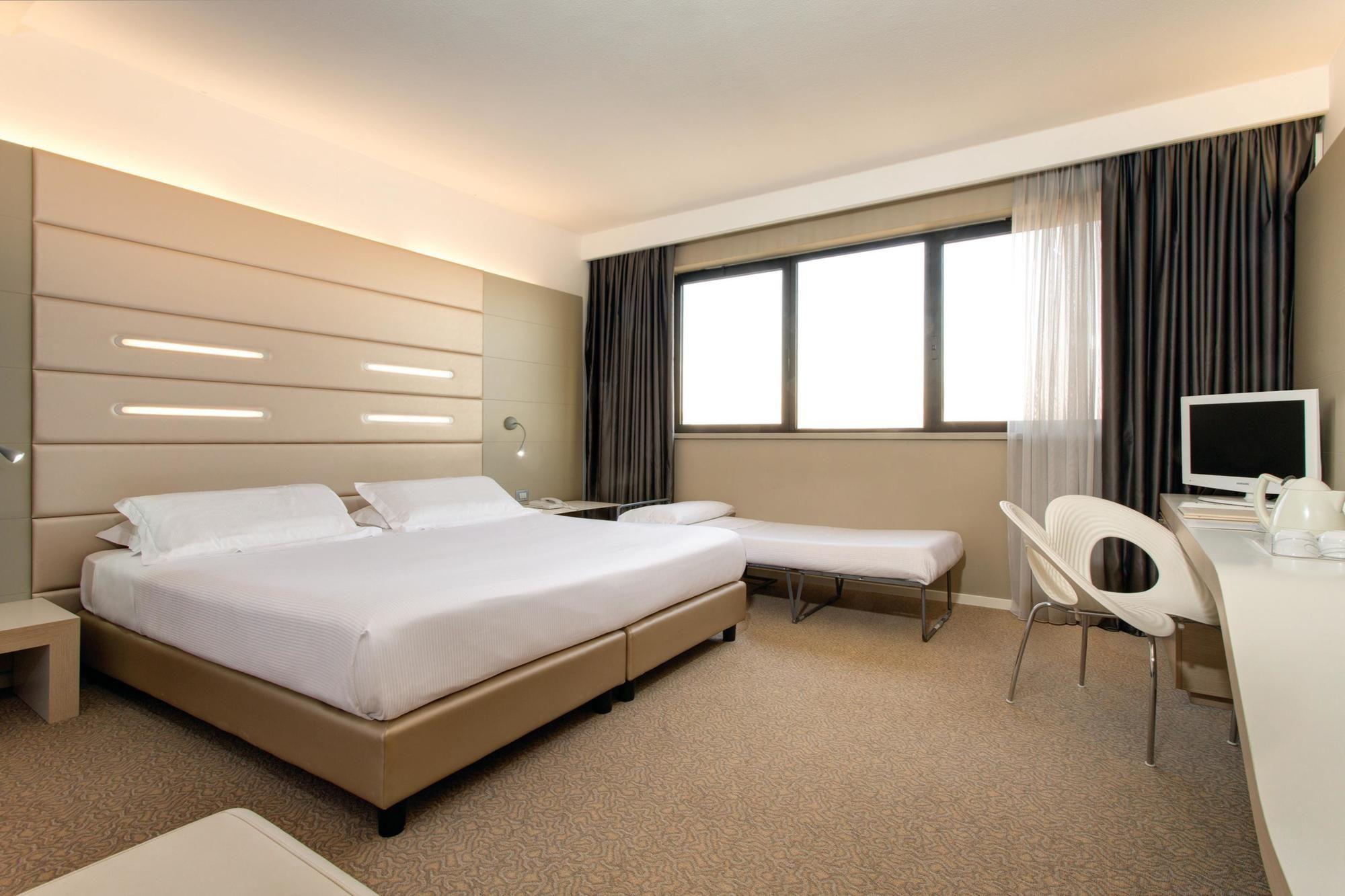 Standard, King Bed, with Extra Bed