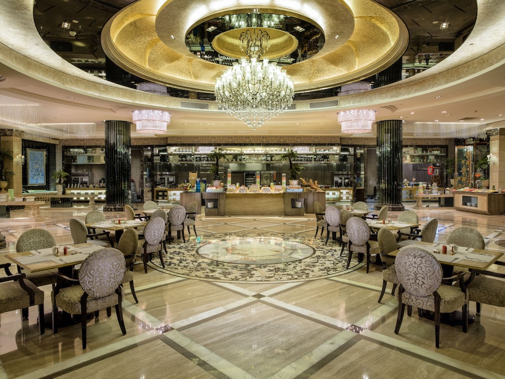 Chateau Star River Pudong Shanghai 32/38