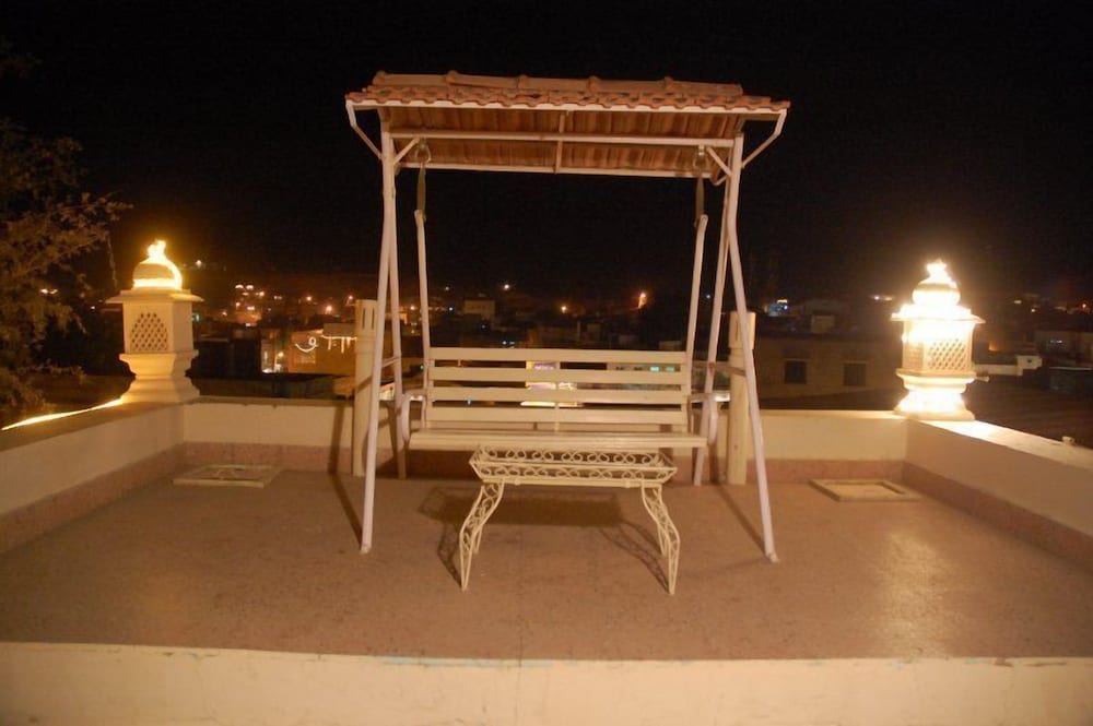 Hotel Jaisal Palace 33/42