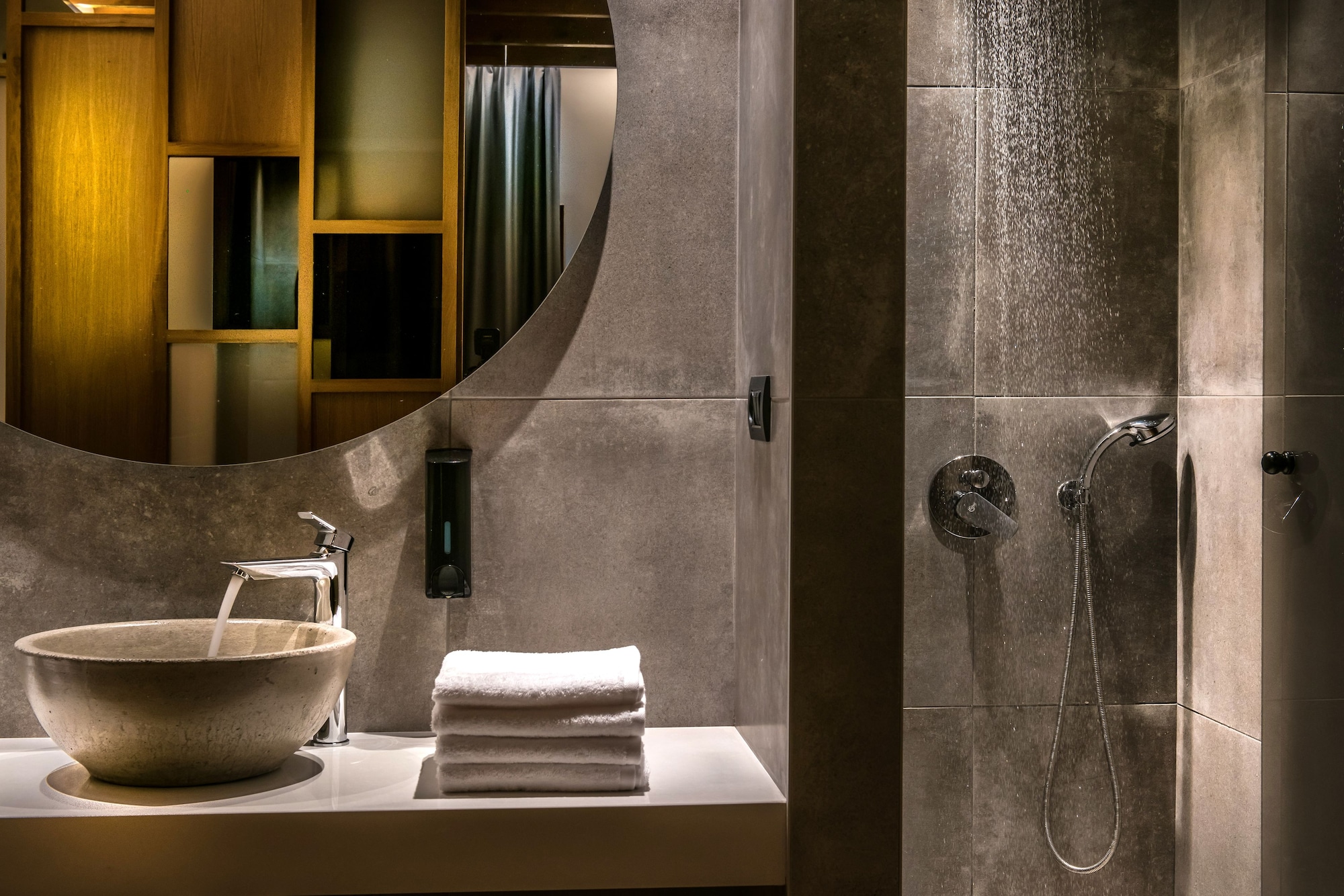 JUNIOR SUITE, STUDIO
