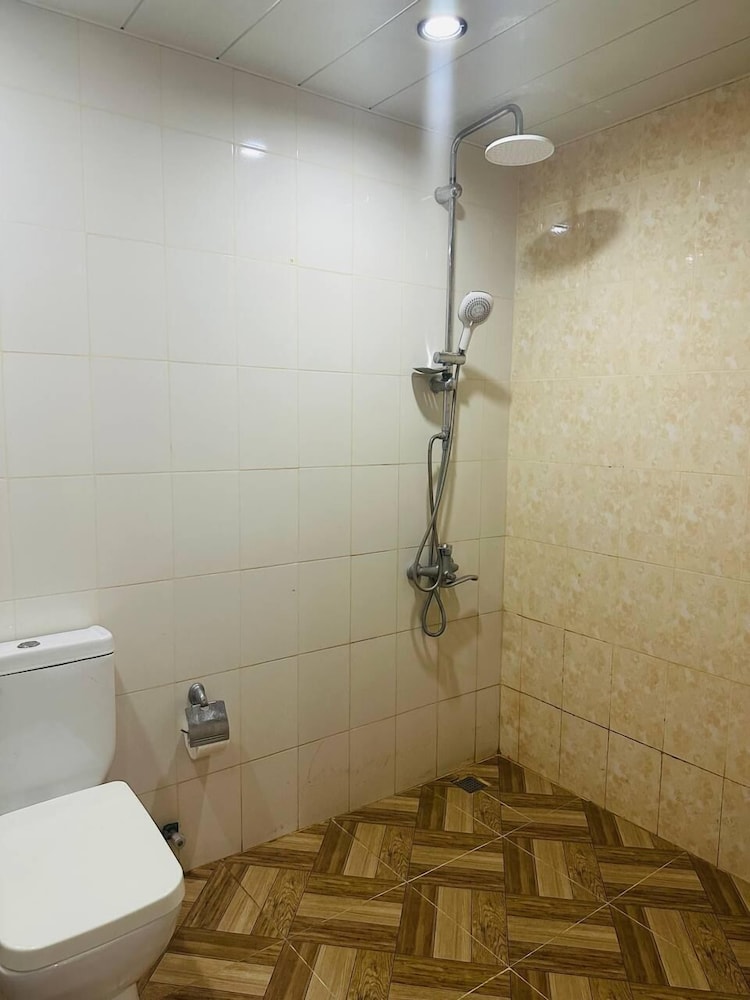 Askar Hotel 44/45