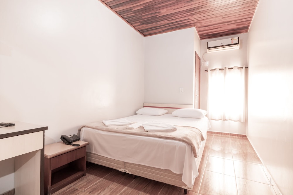 STANDARD, TWIN BEDS