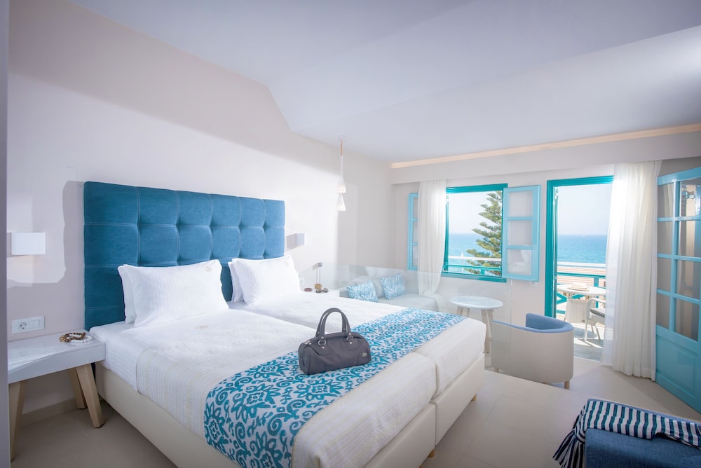 Petra Beach Hotel 17/68