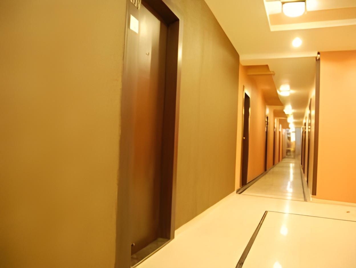 Hotel Bhagyalaxmi 38/57