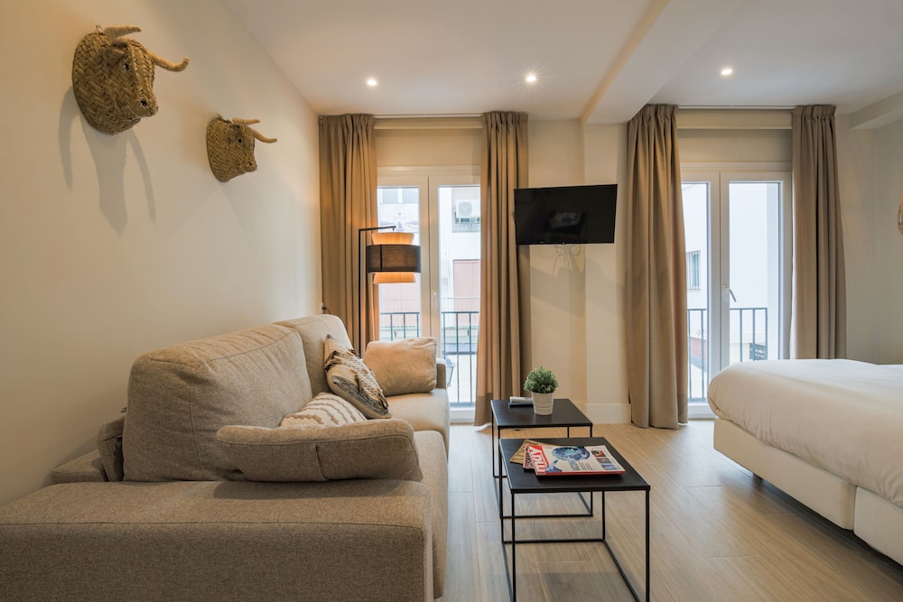 Apartamentos Magna Sevilla 47/68