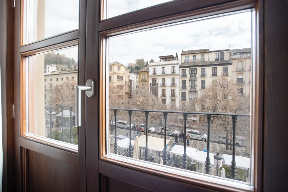 Bibo Suites Plaza Nueva 3/48