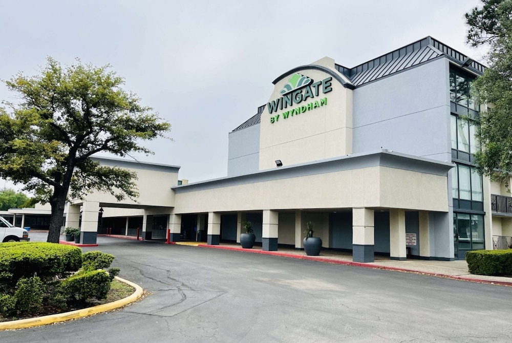 Wingate Houston near NRG Park/Medical Center 7/54