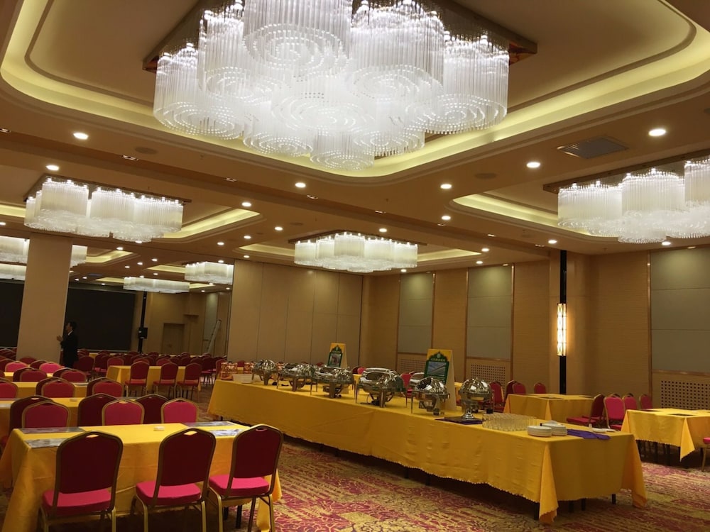 Qinghai Baiyun Xiangling Hotel 24/30