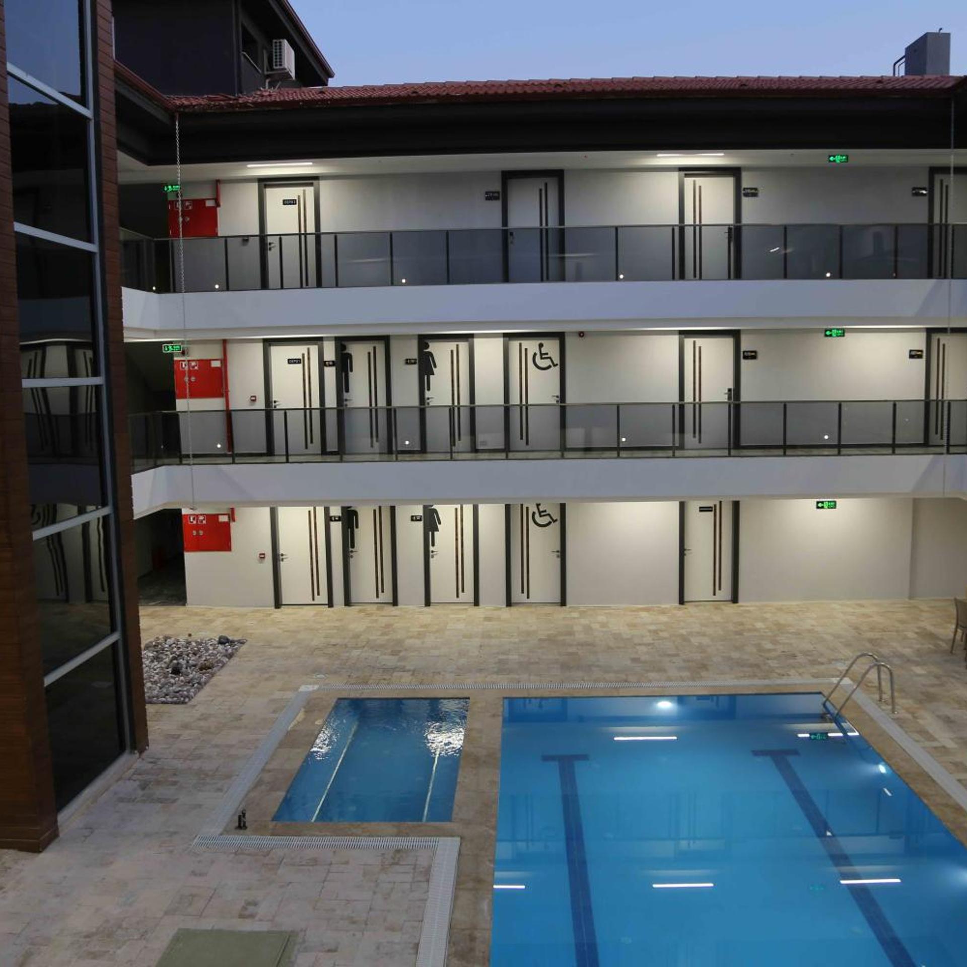 Ladik Hotel 2/50