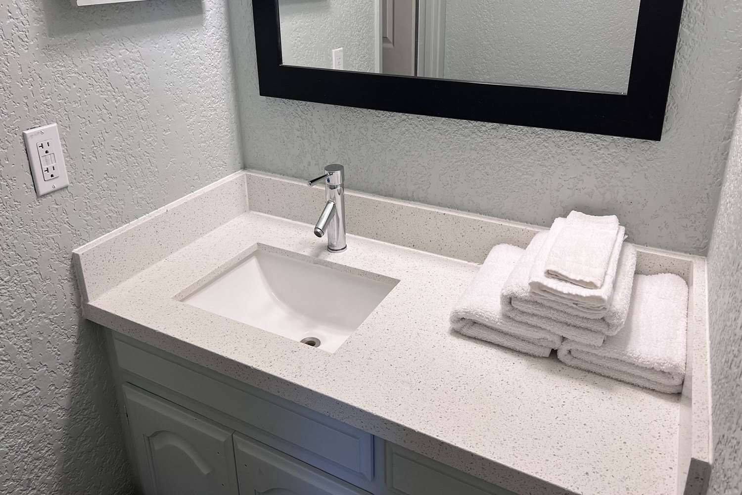 Days Inn Sulphur West 18/25