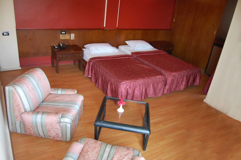 King Hotel Cairo 6/28