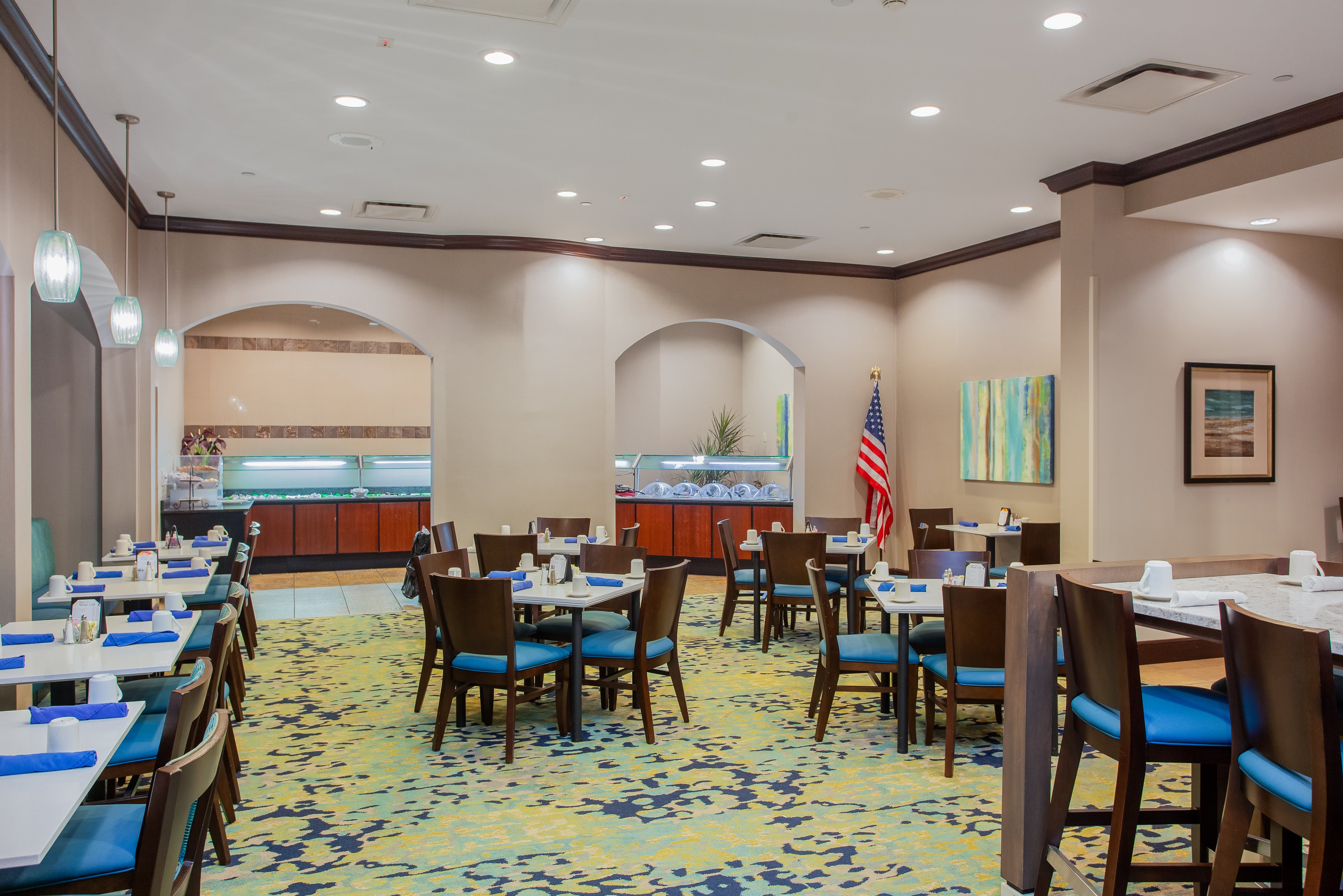 Holiday Inn Hotel Suites Tallahassee Conference Center N 42/62