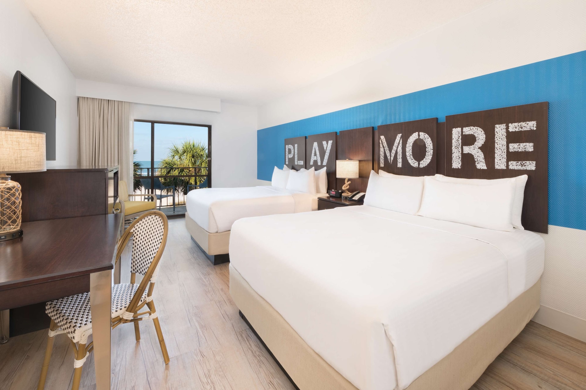 Resort, 2 Queen Beds, Ocean Front