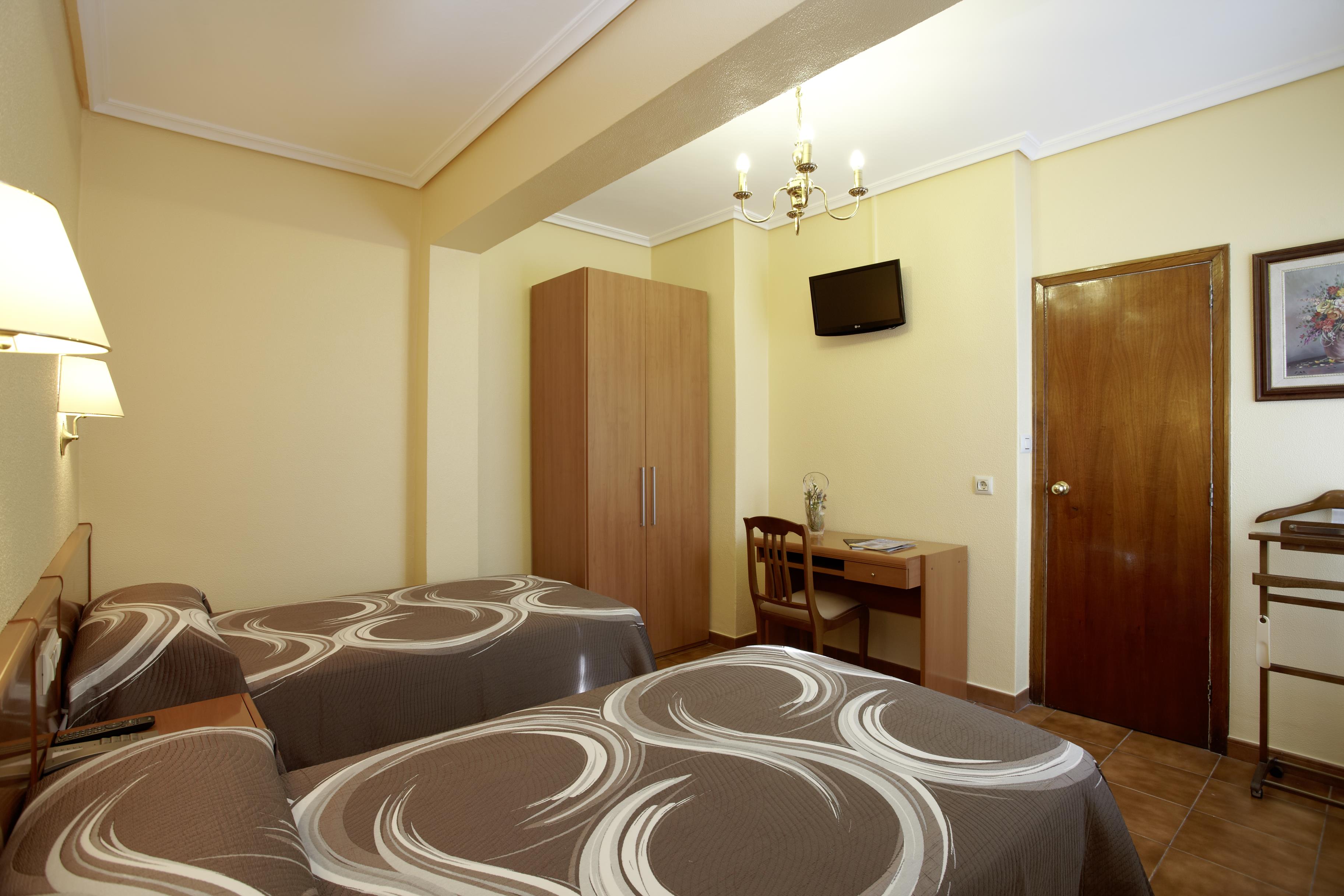 غرفة قياسية بسريرين منفصلين، Hotel Panton 3/10