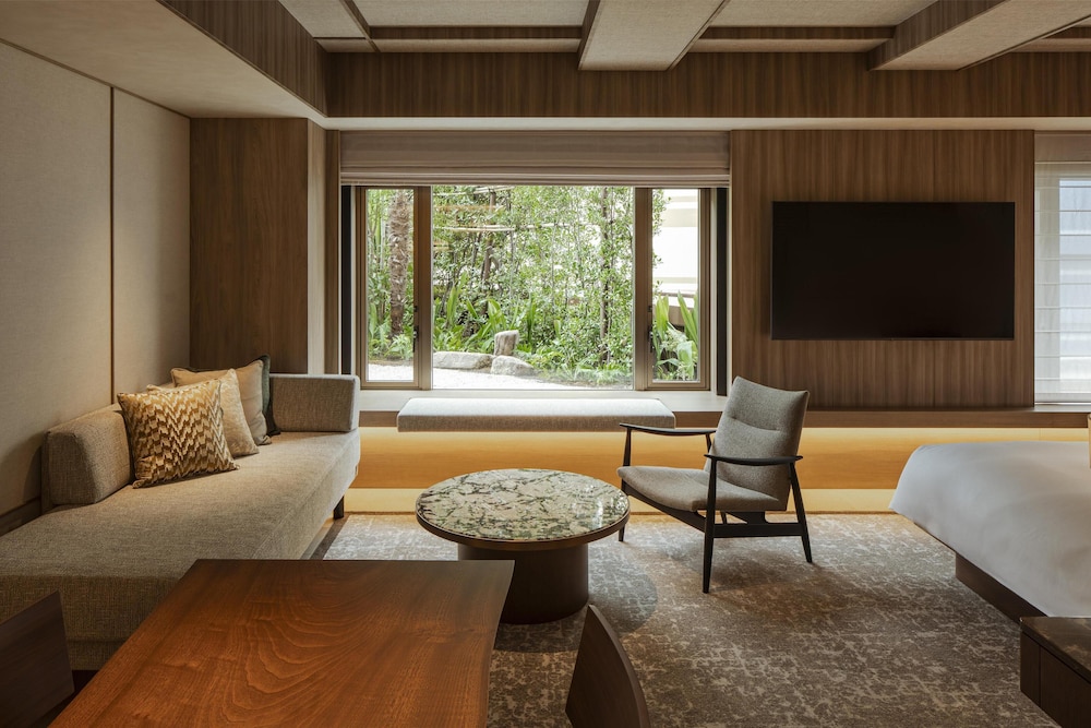 GRAND HYATT FUKUOKA 51/66