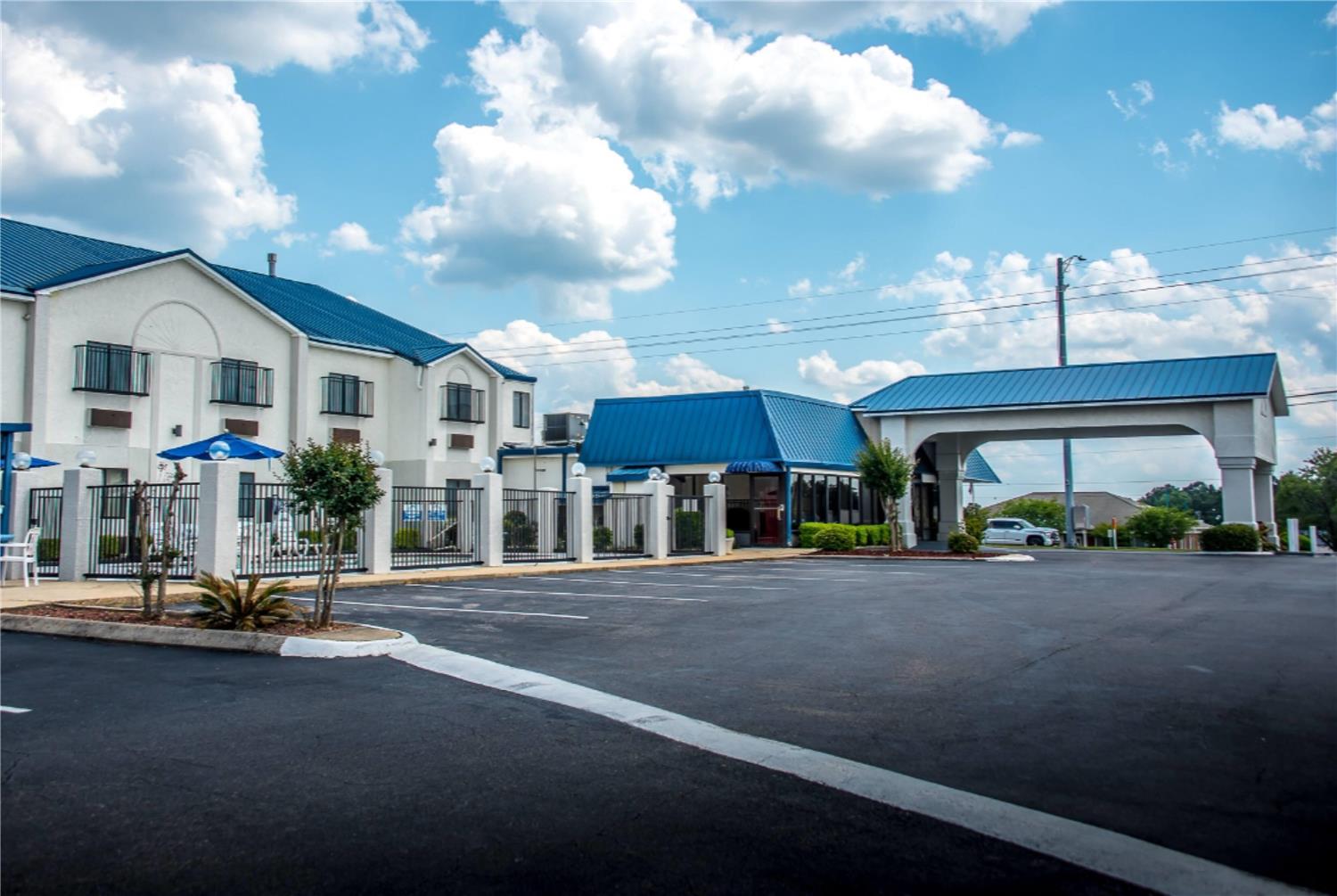Days Inn By Wyndham Troy 23/26