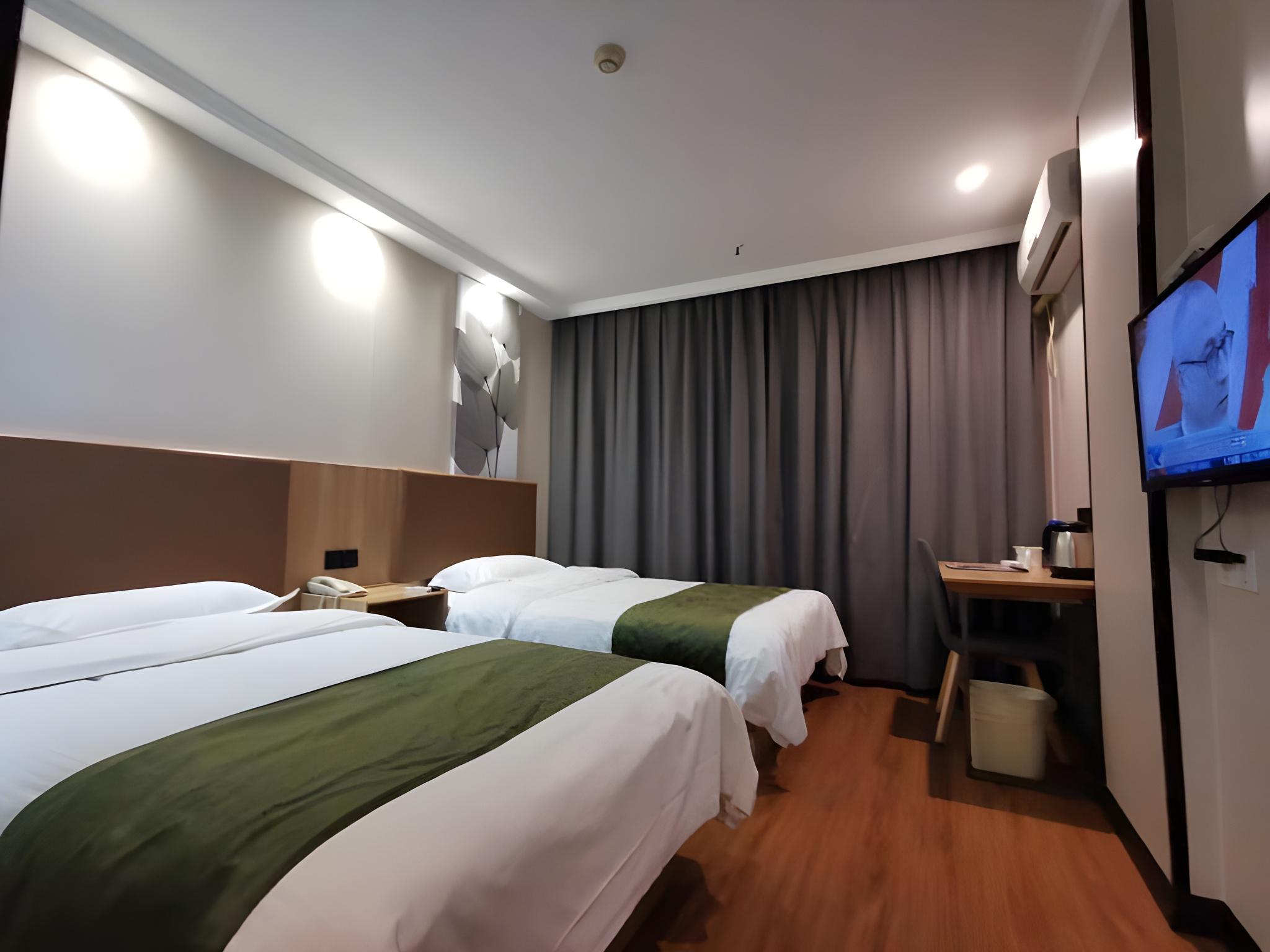 BUSINESS, TWIN BEDS