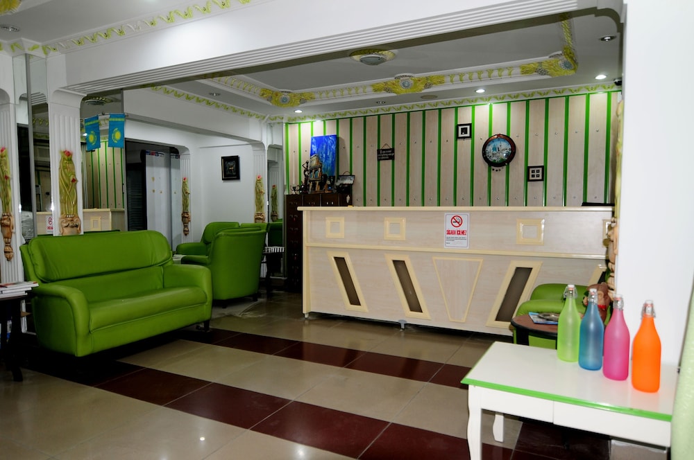 Hildegard Hotel 5/50
