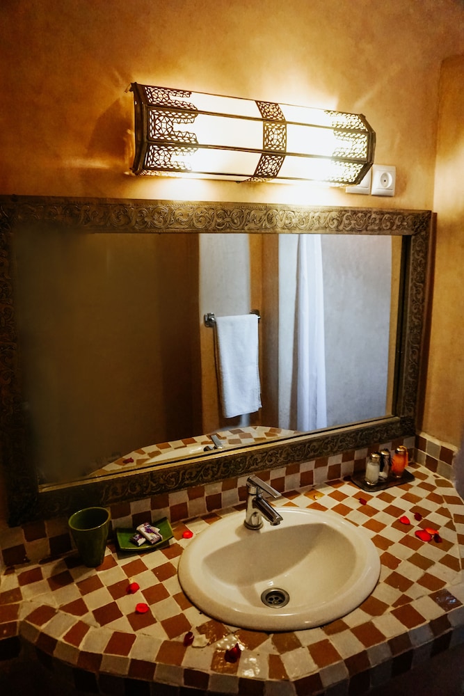 Riad Nora 54/61