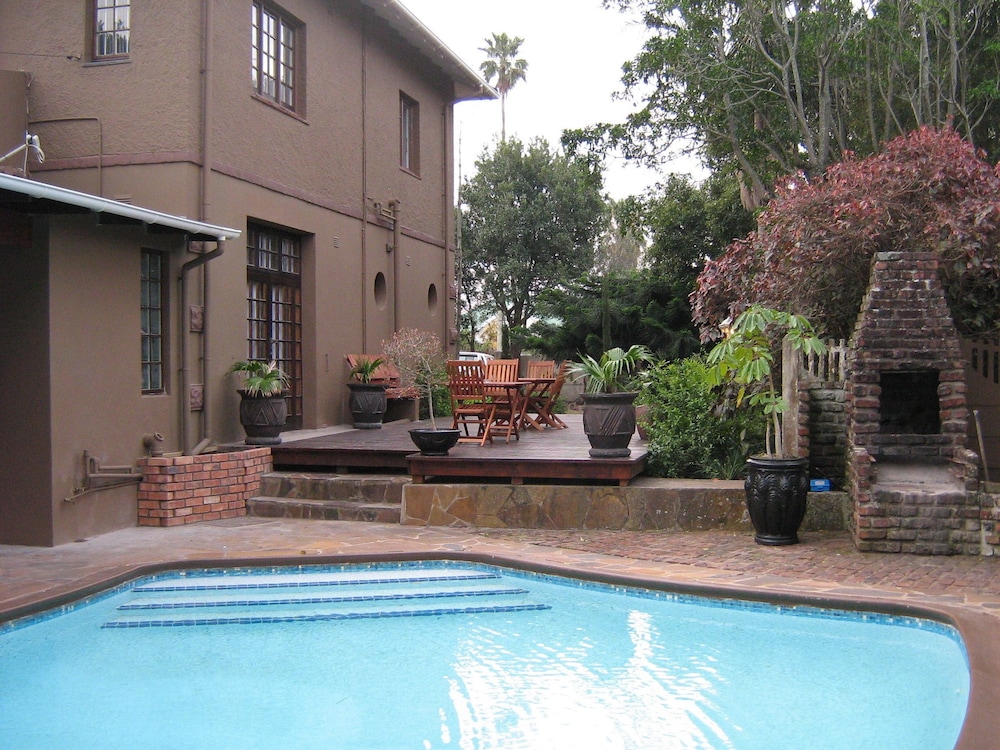 Palm Tree Manor 40/47