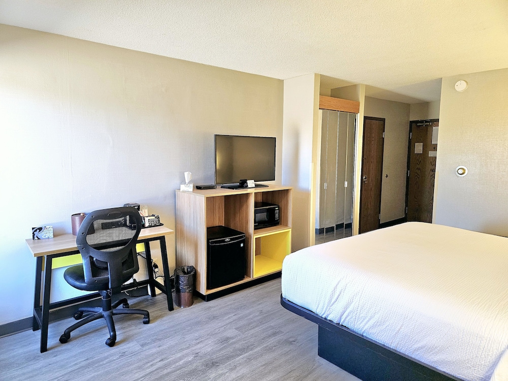 Days Inn by Wyndham Rolla 18/33