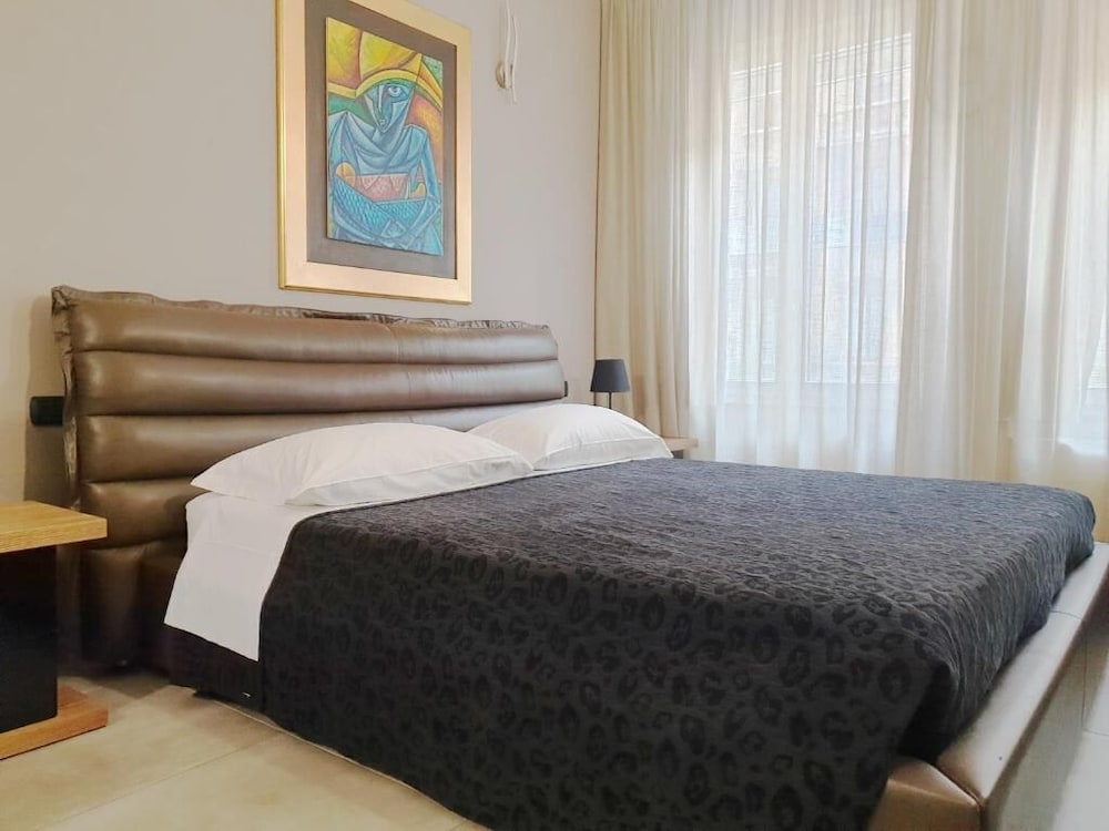 Hotel Vitruvio 35/50