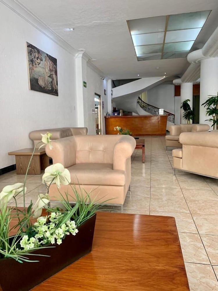 Hotel Capri de Leon 22/24