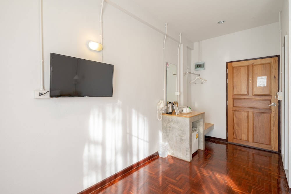 B House Chiangmai Hotel 38/50