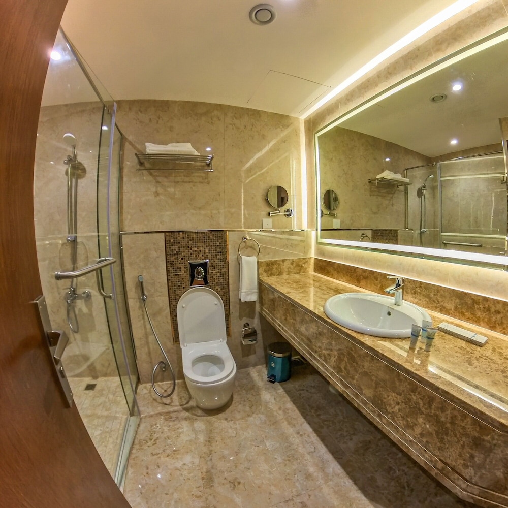 Junior Suite, City View