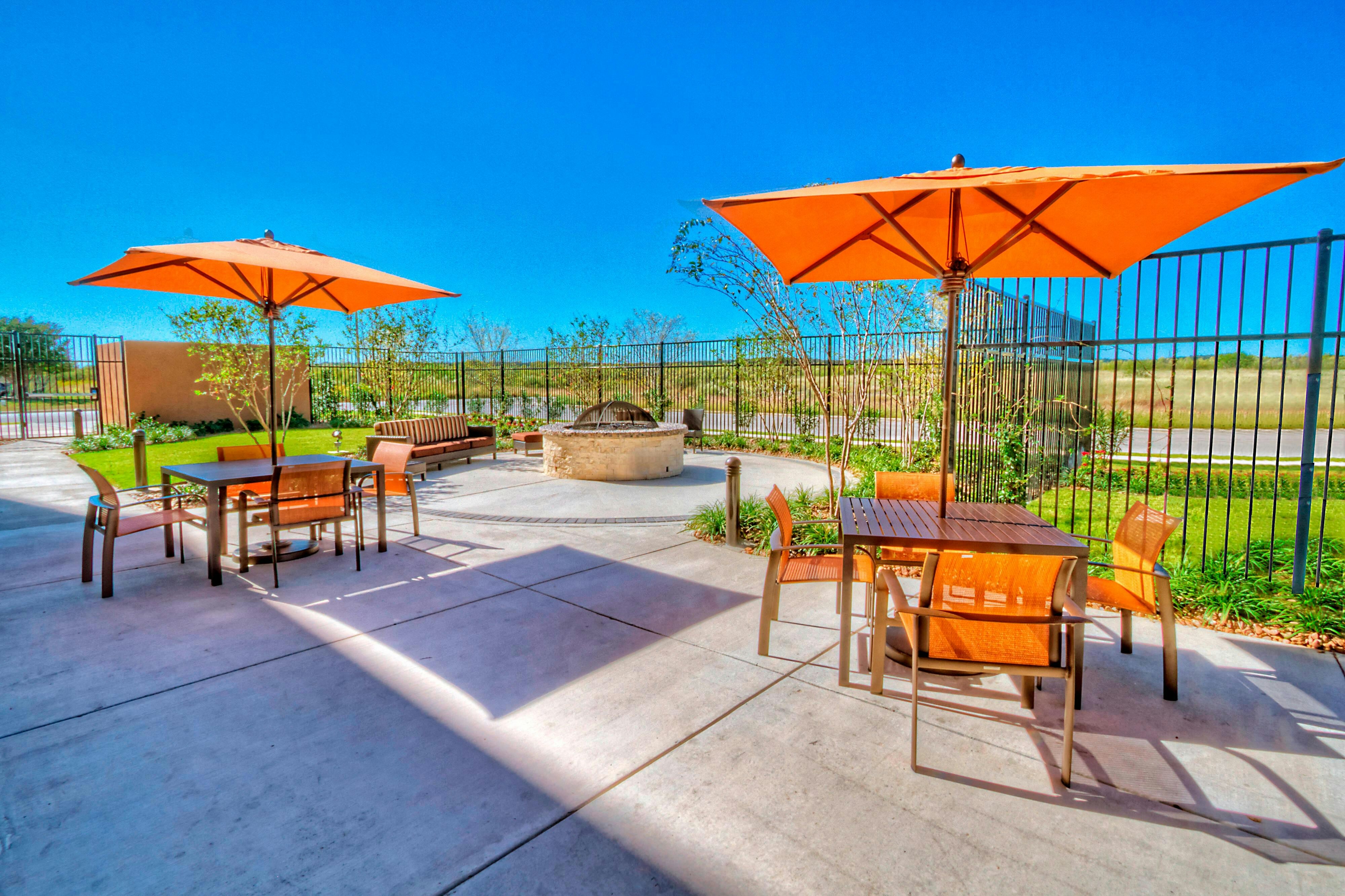 Courtyard San Marcos 37/39