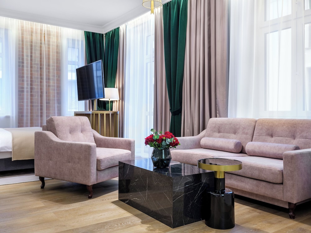 Hotel Golden Queen 29/50