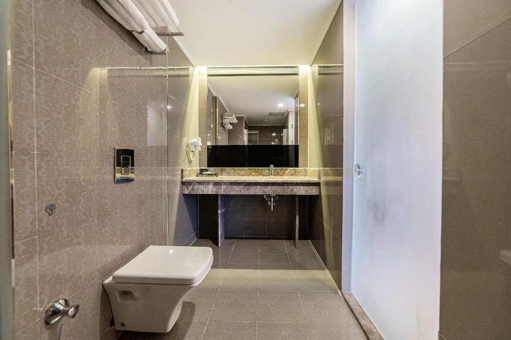 Hotel Ferro 48/50
