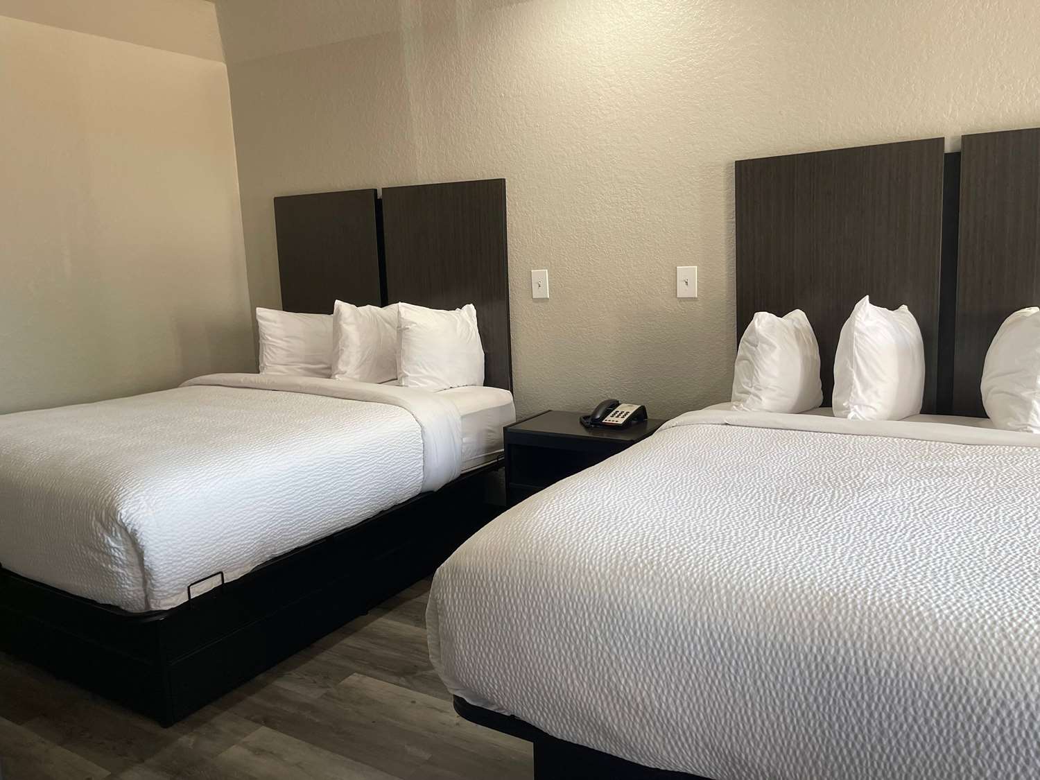Days Inn Dickinson Tx 11/40