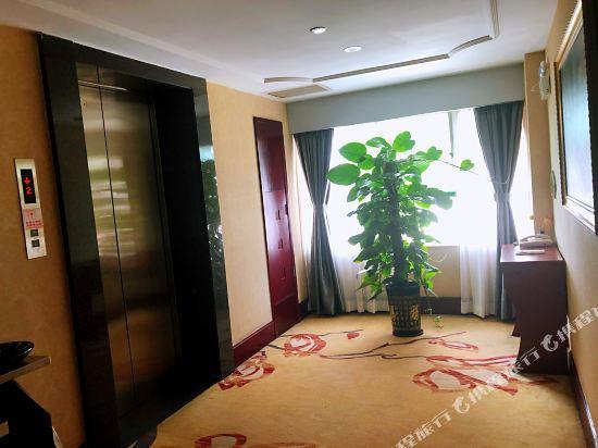 Vienna Hotel (Dongguan Changping Avenue) 29/57