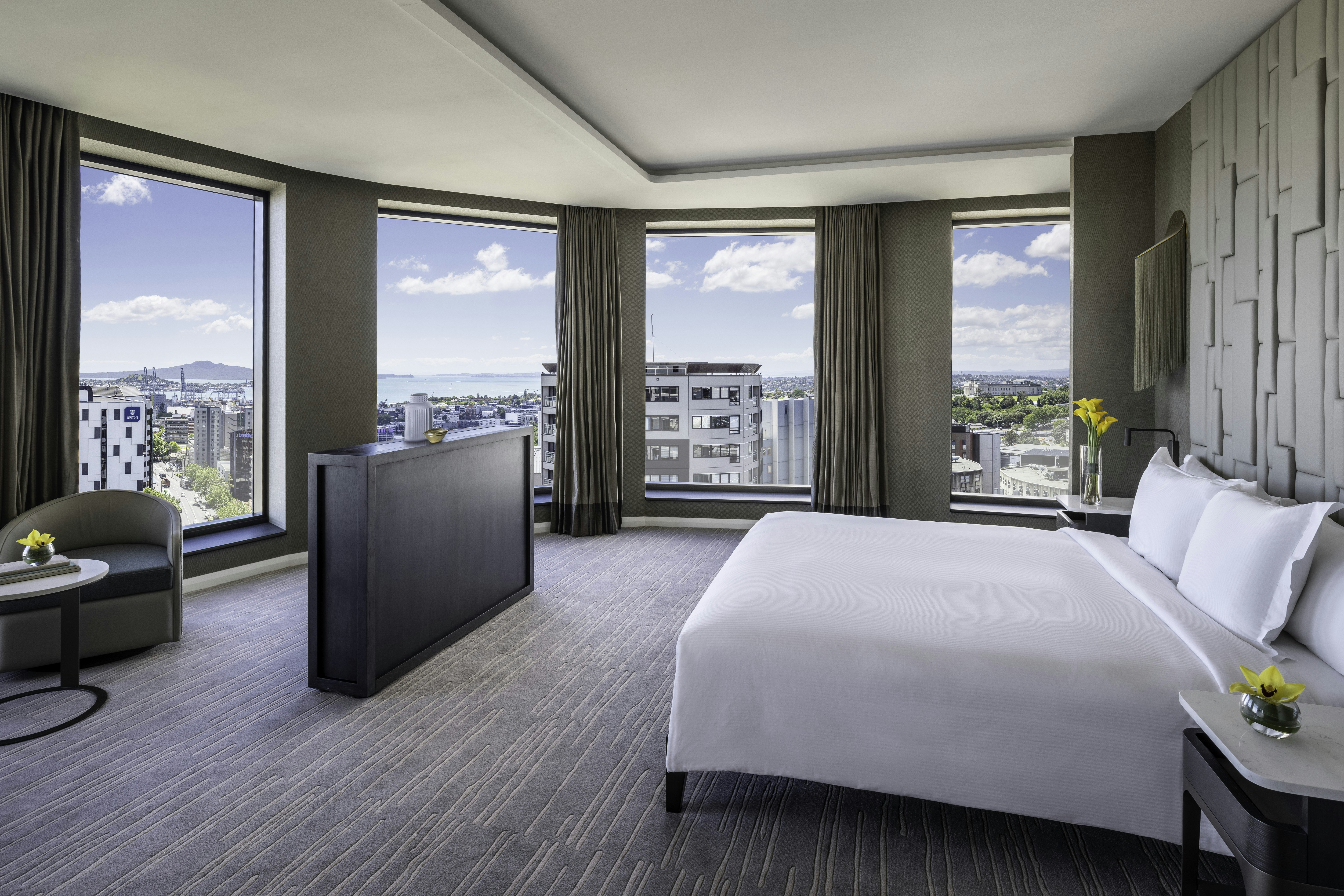 Chairman, Suite, Pinnacle Tower