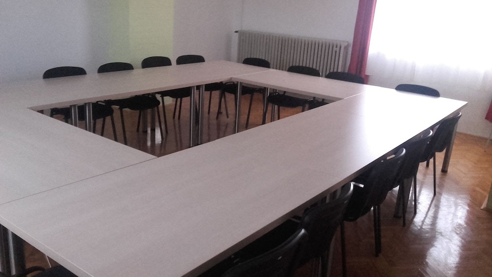 HI Hostel Zagreb 29/32