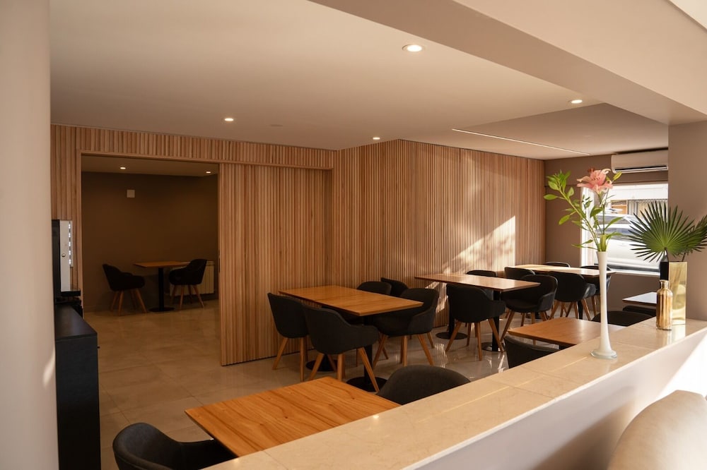 Urbanas Suites 28/36