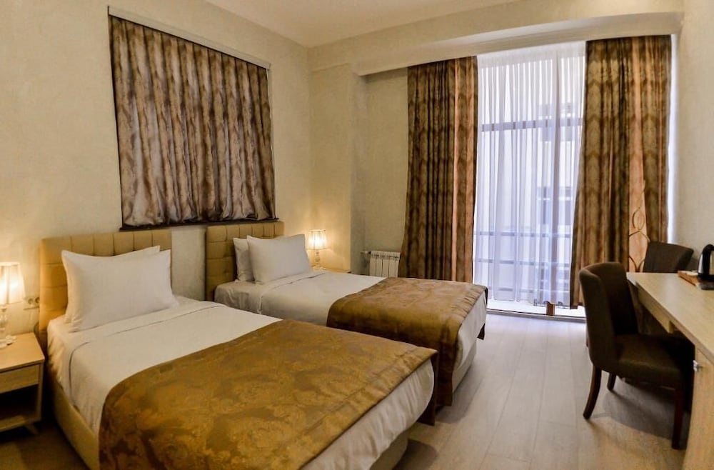 STANDARD, TWIN BEDS