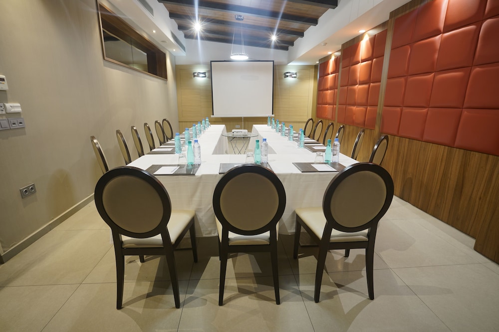 Az Hotel Vieux Kouba 53/61