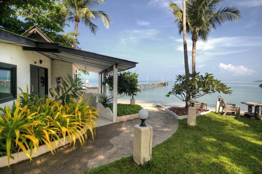 Samui Pier Beach Front Resort 3/80