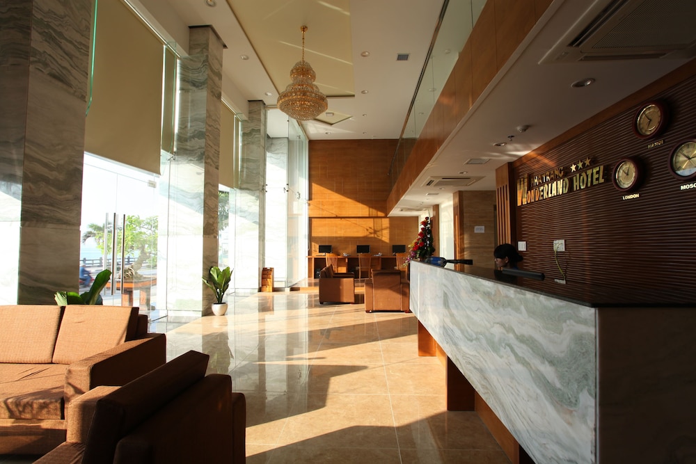 Nha Trang Wonderland Hotel 7/61