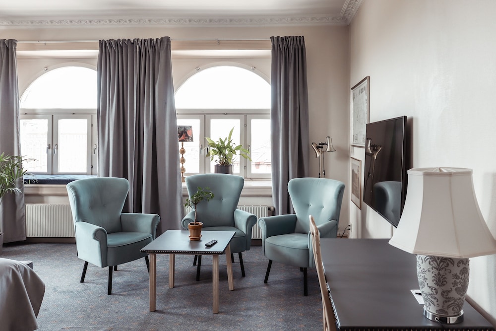 First Hotel Christian Iv 55/76